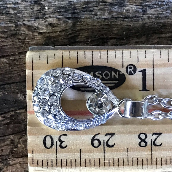 Teardrop Necklace with clear stone - Picture 6 of 9